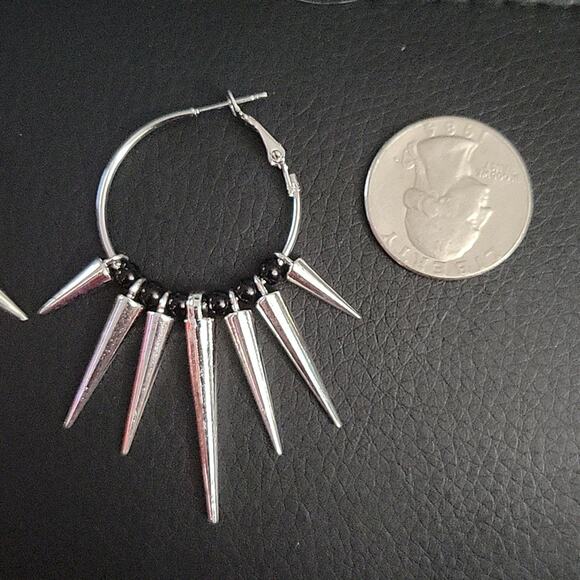 Spiked hoop earrings with alternating black beads, goth aesthetic - Picture 4 of 4